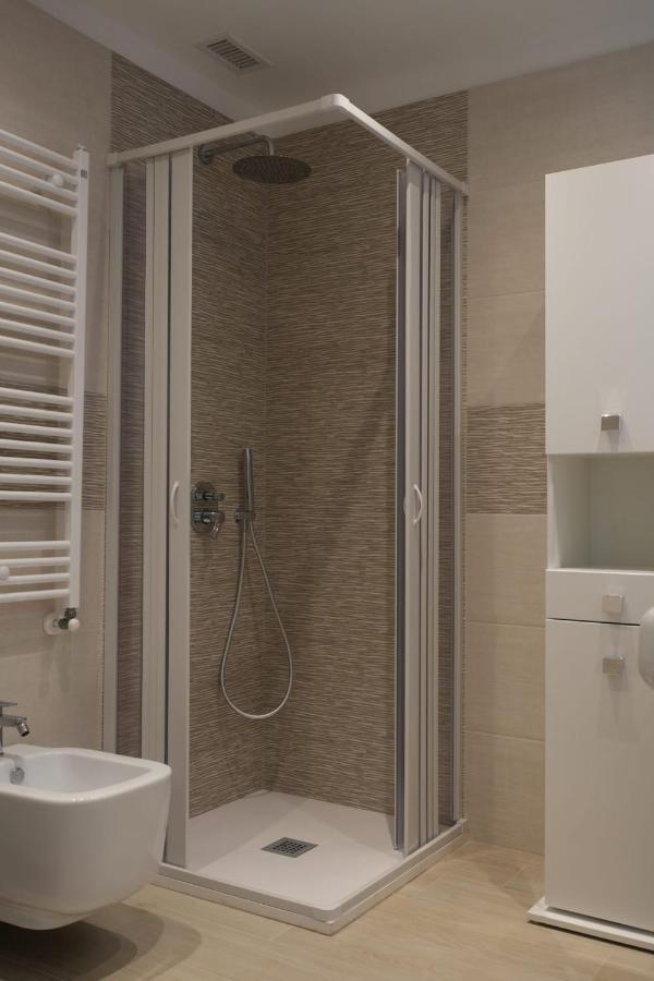 Homega - City Center New Apartment باري المظهر الخارجي الصورة