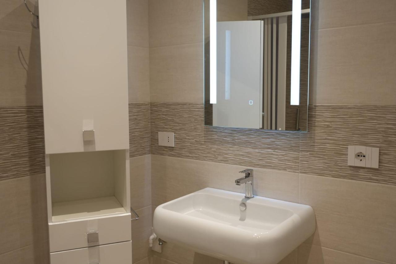 Homega - City Center New Apartment باري المظهر الخارجي الصورة